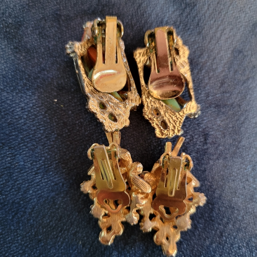 2 Pairs Vintage Clip-On Earrings ~ MCM ~ Floral ~ Pretty - Picture 9 of 15